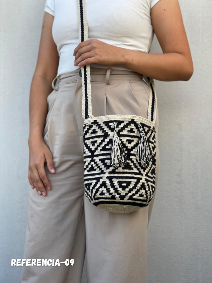 Mochila MEDIANA Exclusiva ⭐️(21x18)