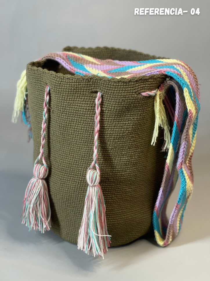 Mochila GRANDE Unicolor Tonos Tierra 🌎(31x28)