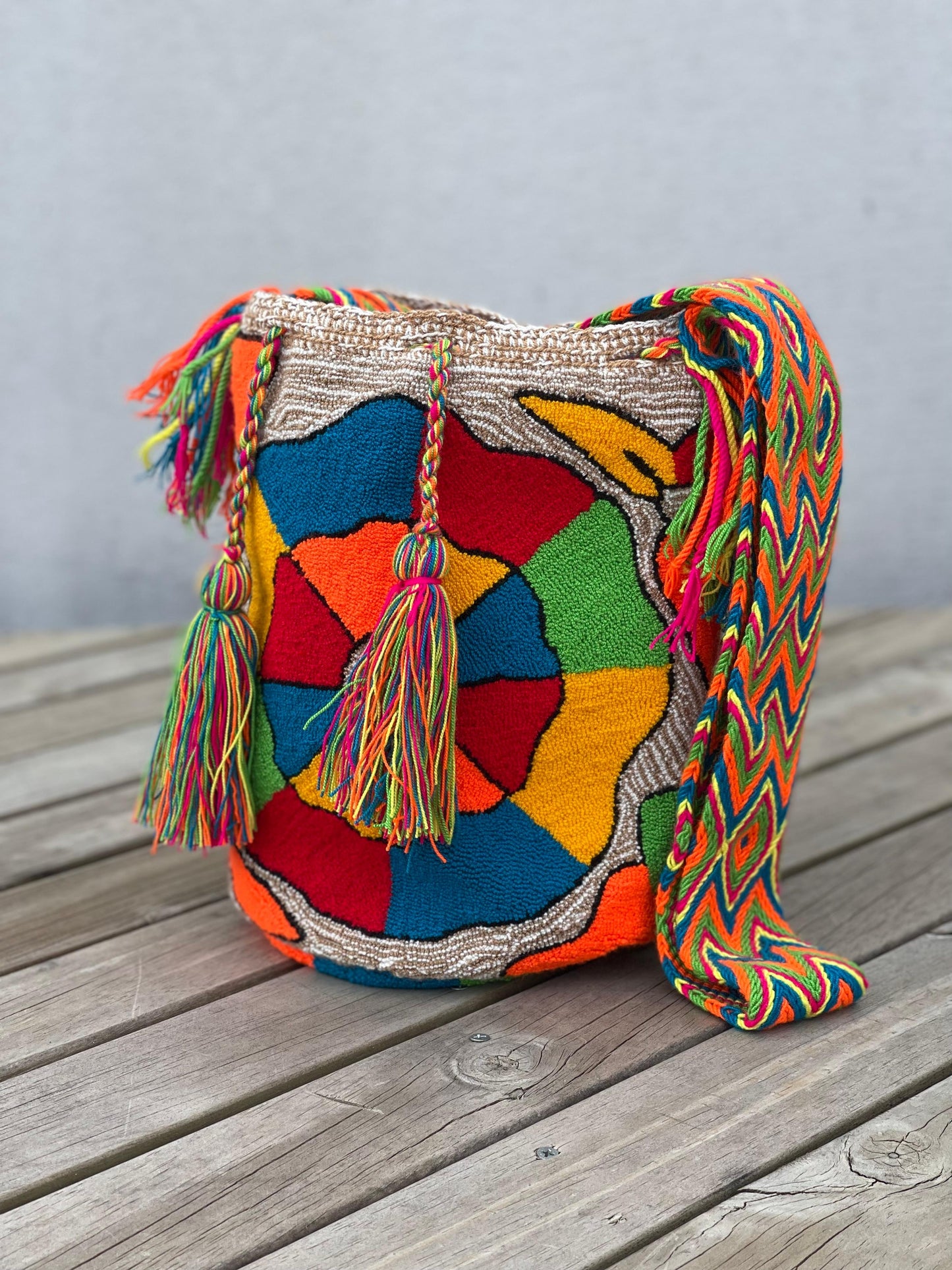 Mochila GRANDE Tapizada (31x28)🦜