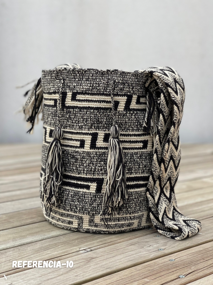 Mochilas GRANDE Diseño Hombre 🔹🩶 (31x28)