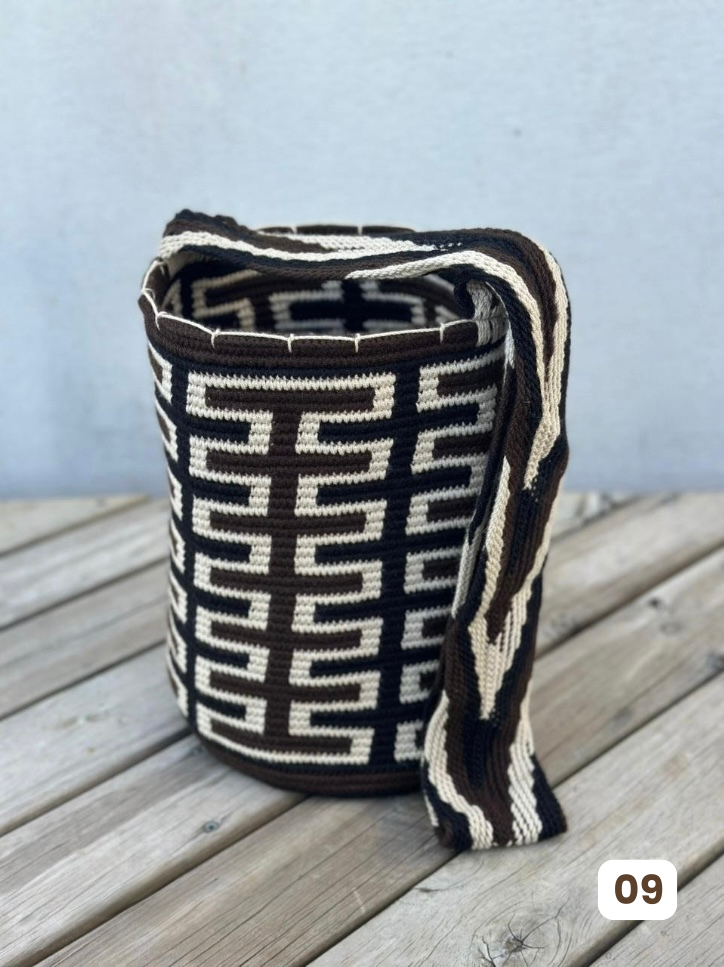 Mochila GRANDE tipo Arhuaca ⭐️🐑(30x28)