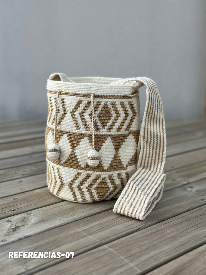 MEDIANA PREMIUM Detalles en SEDA⭐️✨ (22x20)