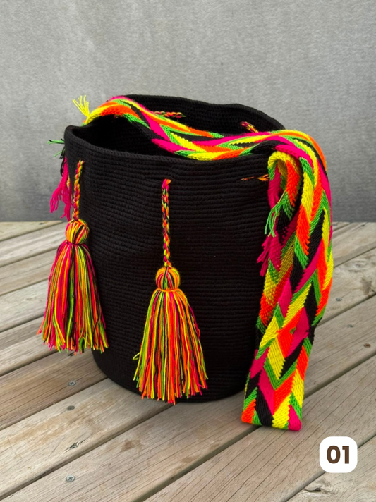 Mochila GRANDE Negra⚫️ 🎩(31x28)