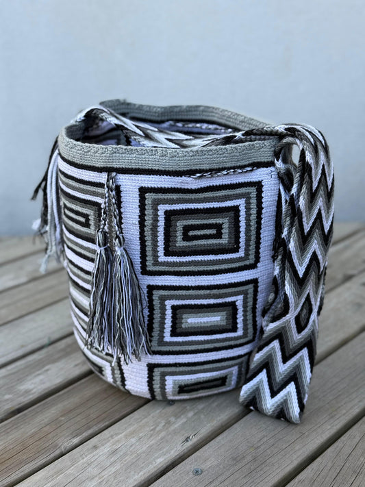 Mochilas GRANDE Diseño Hombre 🔹🩶 (31x28)