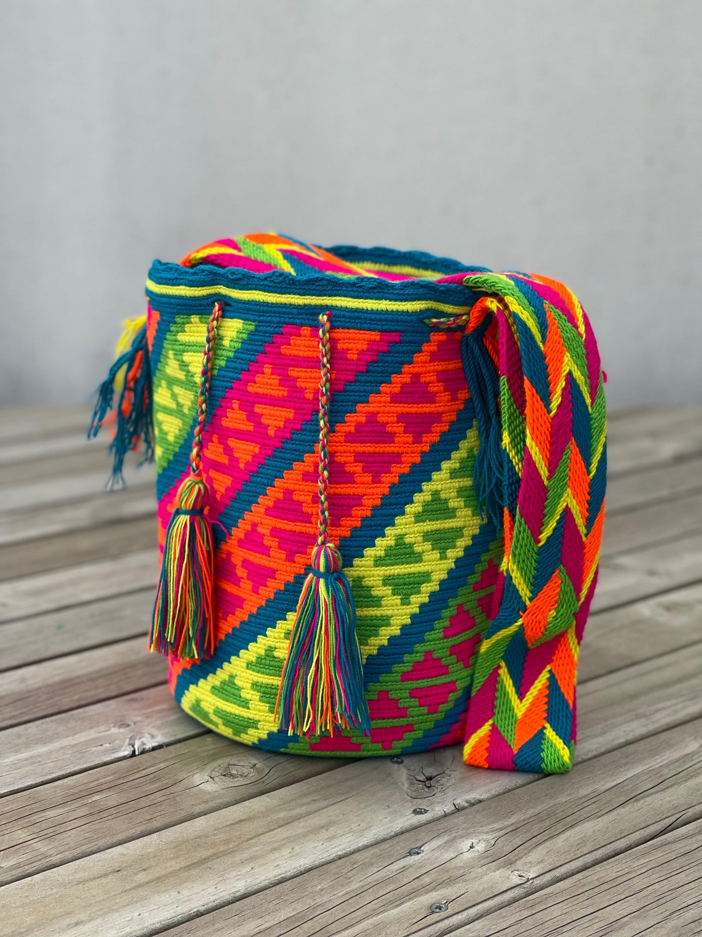 Mochila GRANDE Fiesta Tropical🌴 (31x28)