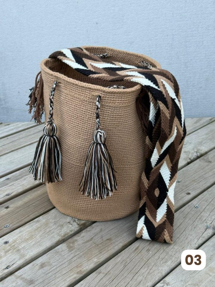 Mochila GRANDE Unicolor Tonos Tierra 🌎(31x28)