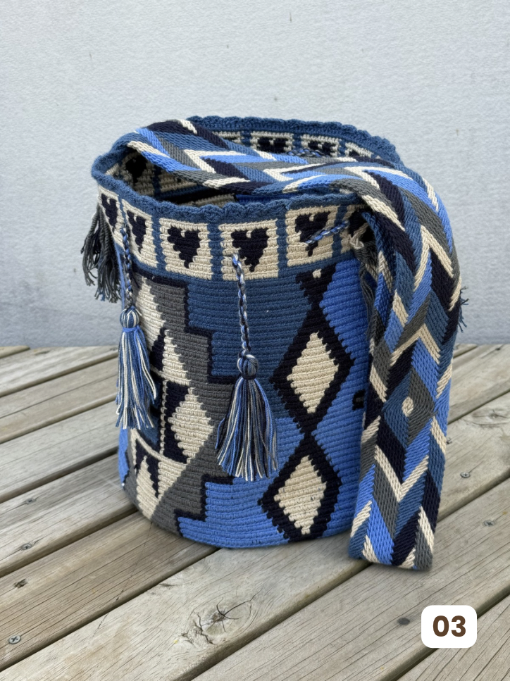 Mochilas GRANDE Diseño Hombre 🔹🩶 (31x28)
