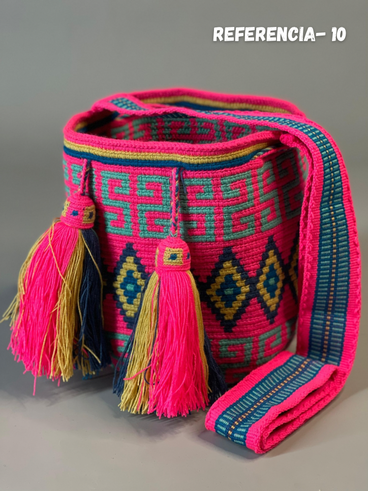 Mochila MEDIANA Colección PREMIUM  🔥⭐️ (22x21)