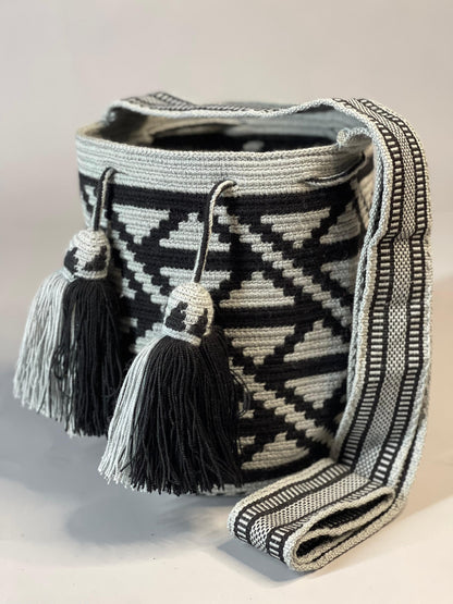 Mochila MEDIANA Colección PREMIUM  🔥⭐️ (22x21)