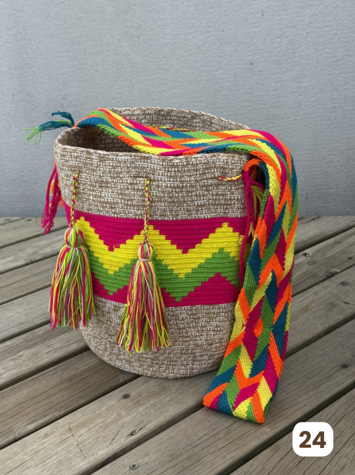 Mochilas GRANDE Matizadas💫 (31x28)