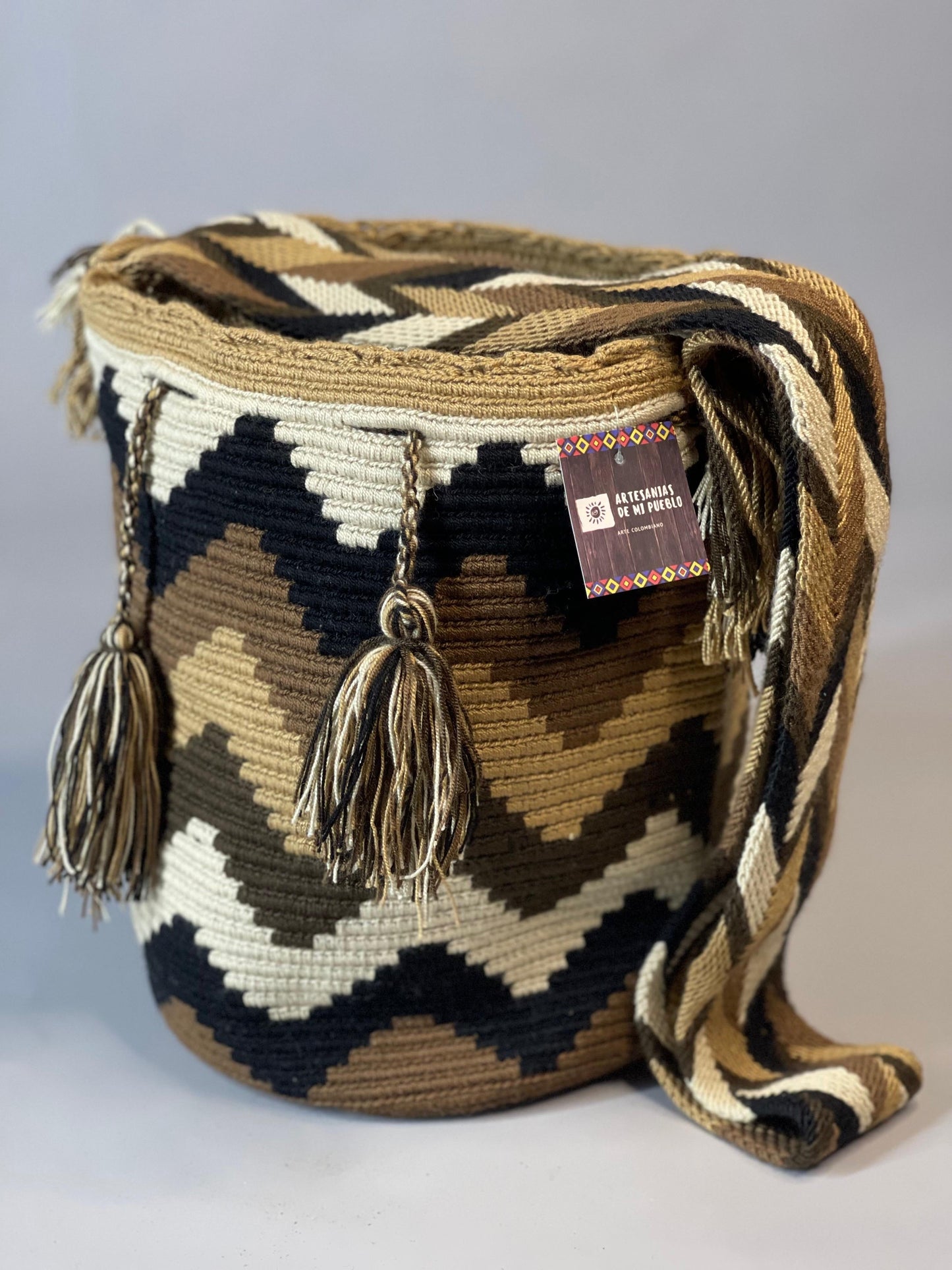Mochila GRANDE Tonos Tierra🌤️ (31x28)