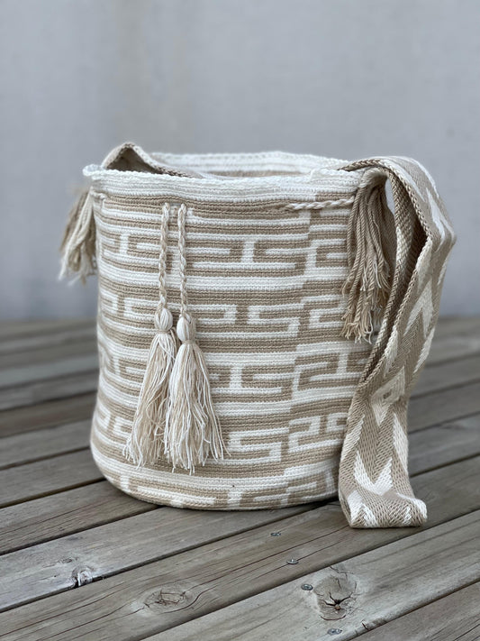 Mochila GRANDE Tonos Tierra🌤️ (31x28)