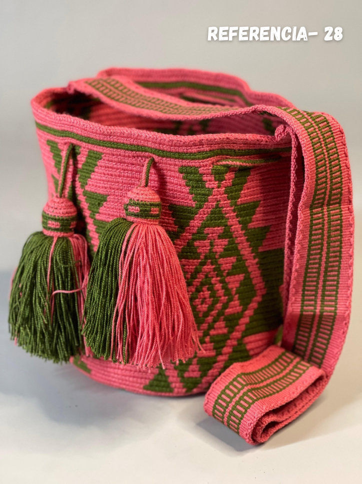Mochila MEDIANA Colección PREMIUM  🔥⭐️ (22x21)