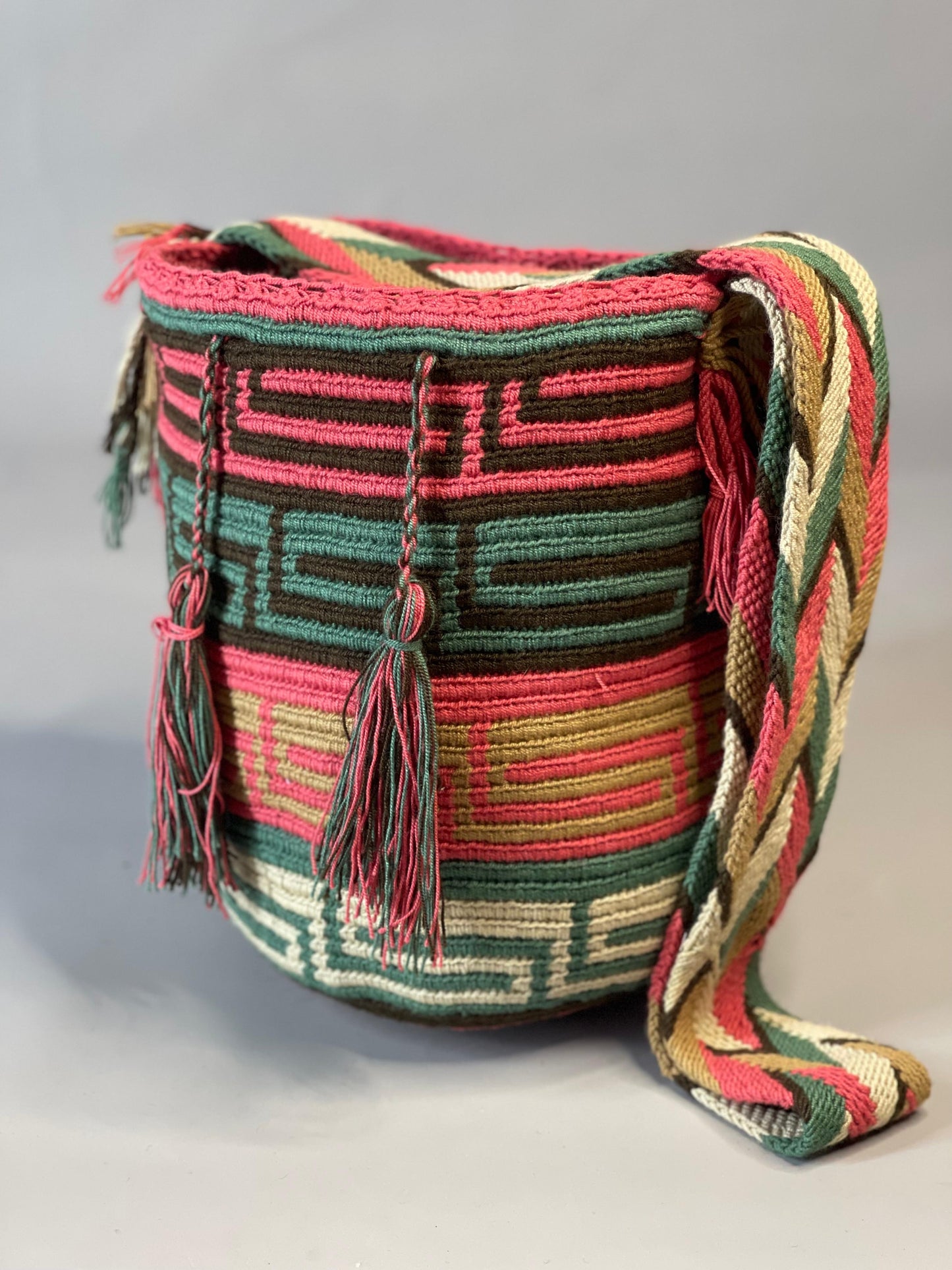 Mochila GRANDE Tonos Guayaba (31x28)