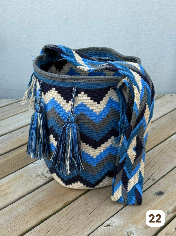 Mochilas GRANDE Diseño Hombre 🔹🩶 (31x28)