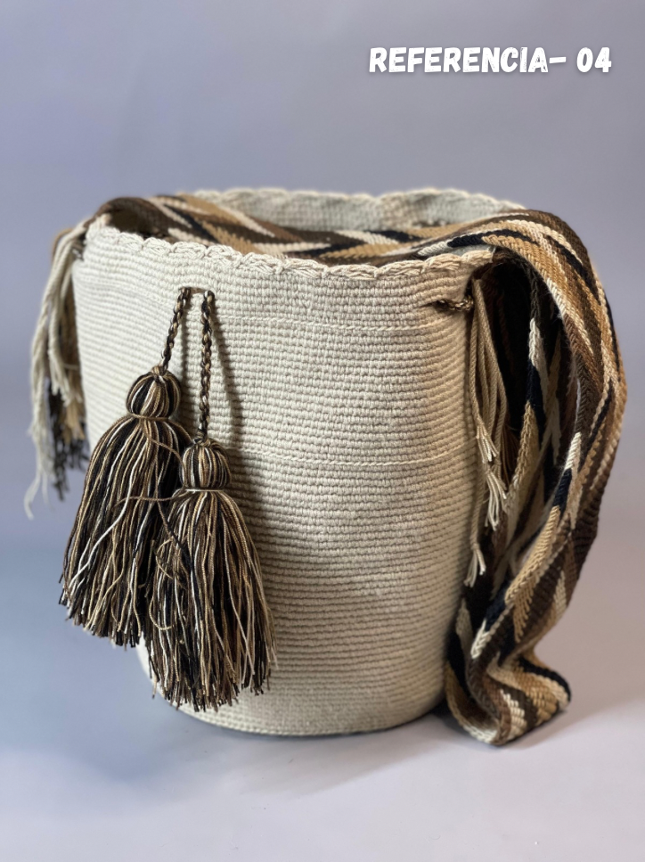 Mochila GRANDE Beige⭐️ (31x28)