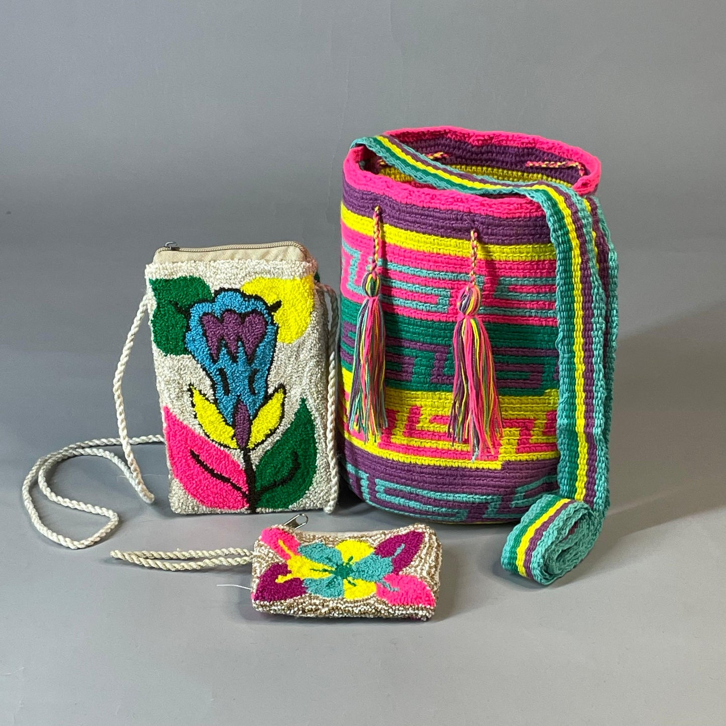 ✨Combo: Mochila MEDIANA Diseño+ Portacelular + (MONEDERO GRATIS) 🎁
