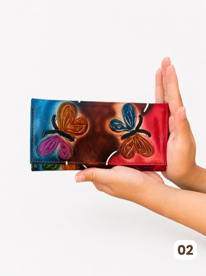 🦋🎨 Billetera Mariposas Pintada a Mano (18x9cm)