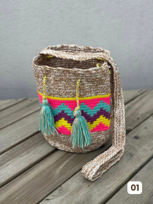 Mochila MEDIANA Tonos Pastel (22x18)⭐️
