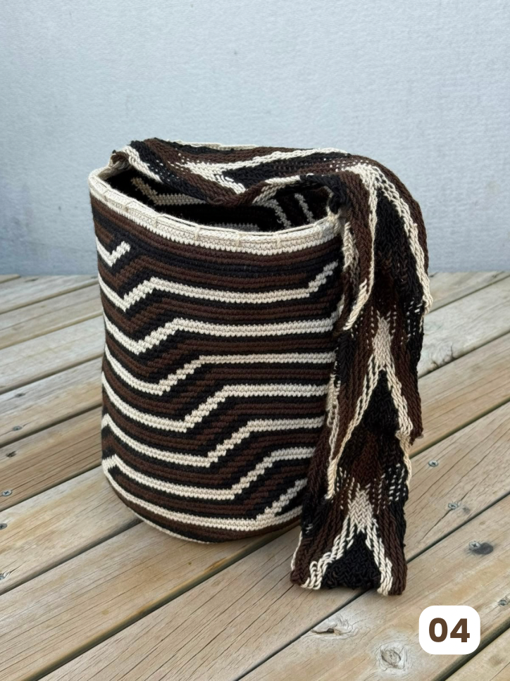 Mochila GRANDE tipo Arhuaca ⭐️🐑(30x28)