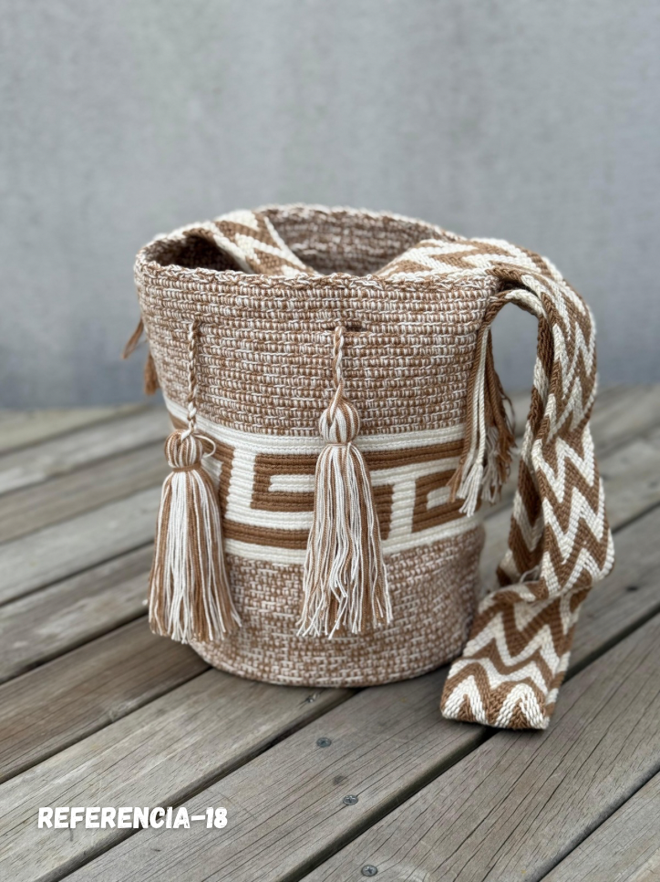 Mochilas GRANDE Diseño PREMIUM 🔥⭐️ (31x28)