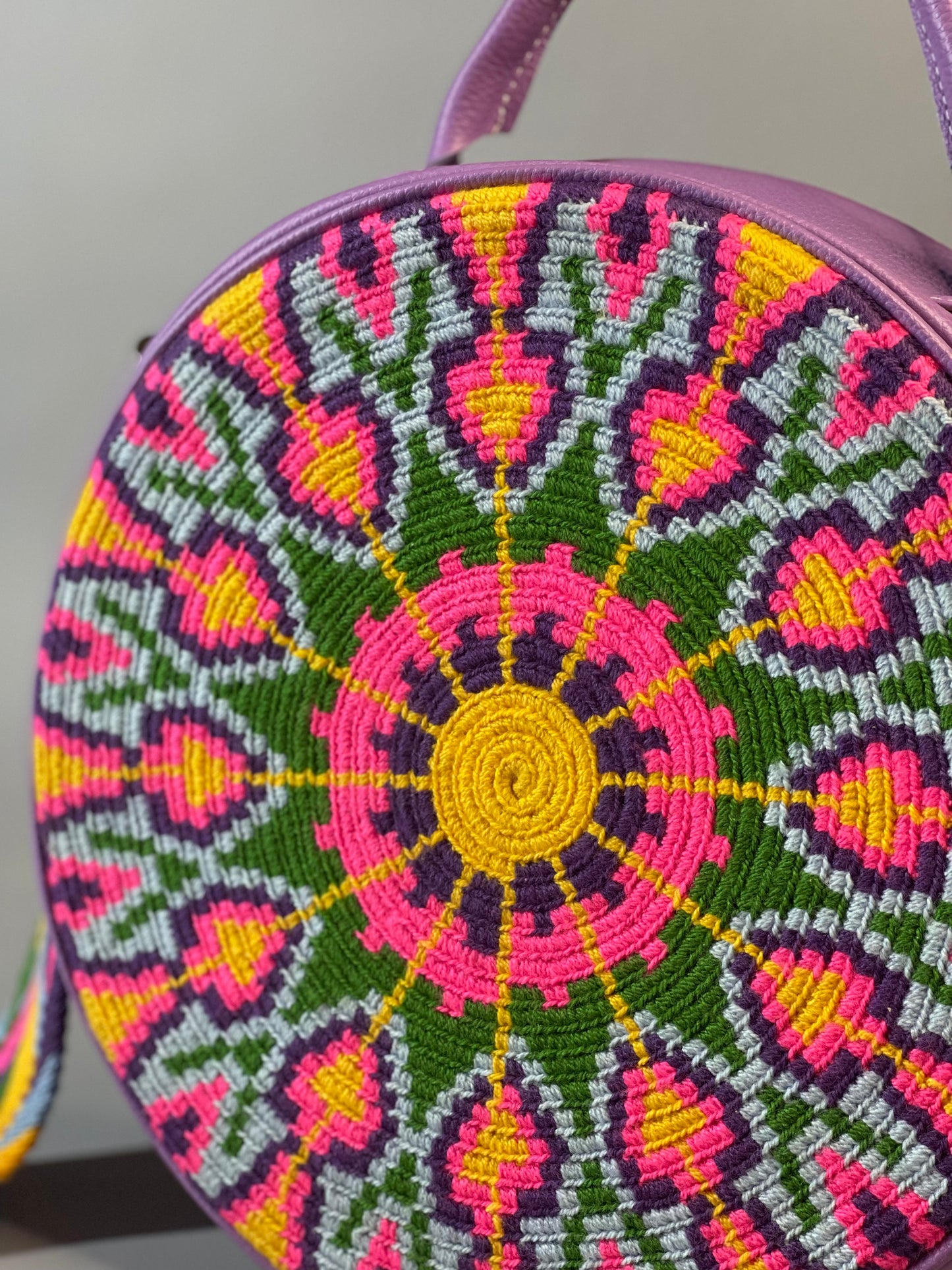 Bolso Redondo Wayuu Bruma Cálida-Nuevo🌸⭐️