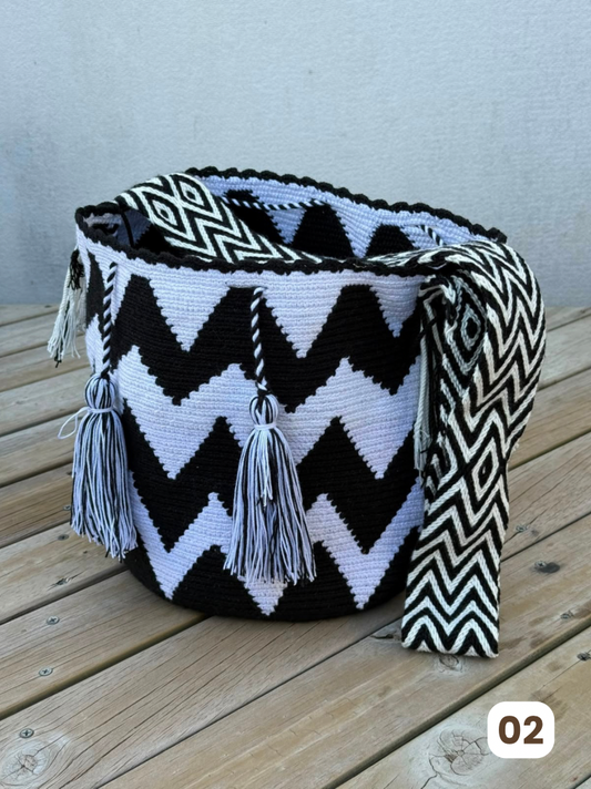 Mochila GRANDE Tonos Tierra🌤️ (31x28)