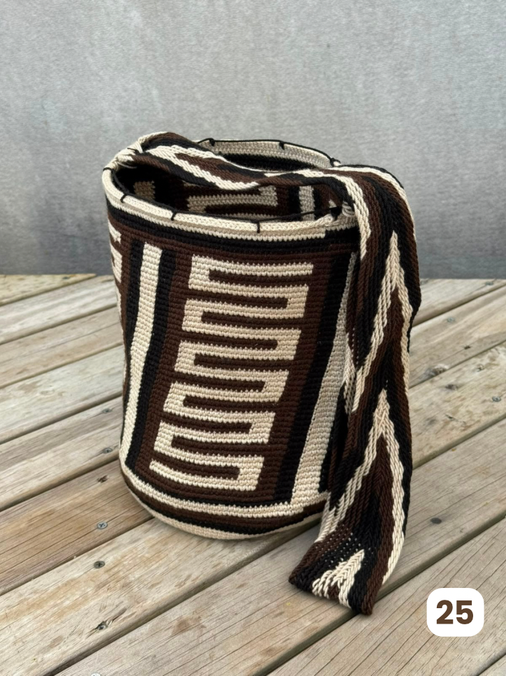 Mochila GRANDE tipo Arhuaca ⭐️🐑(30x28)
