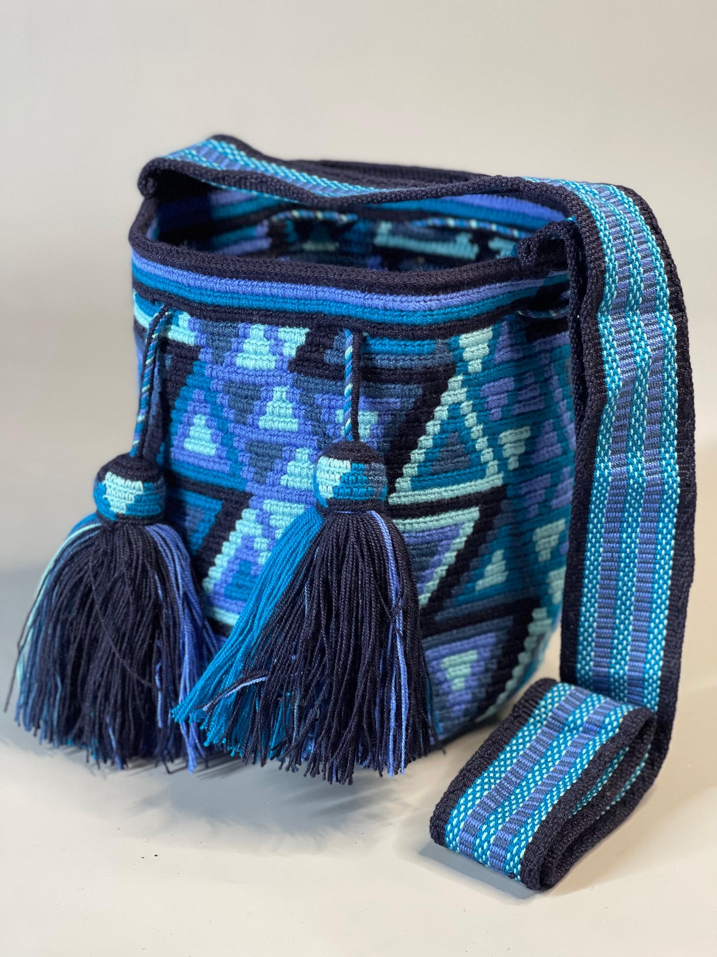 Mochila MEDIANA Colección PREMIUM  🔥⭐️ (22x21)