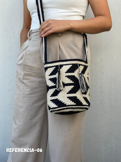 Mochila MEDIANA Exclusiva ⭐️(21x18)