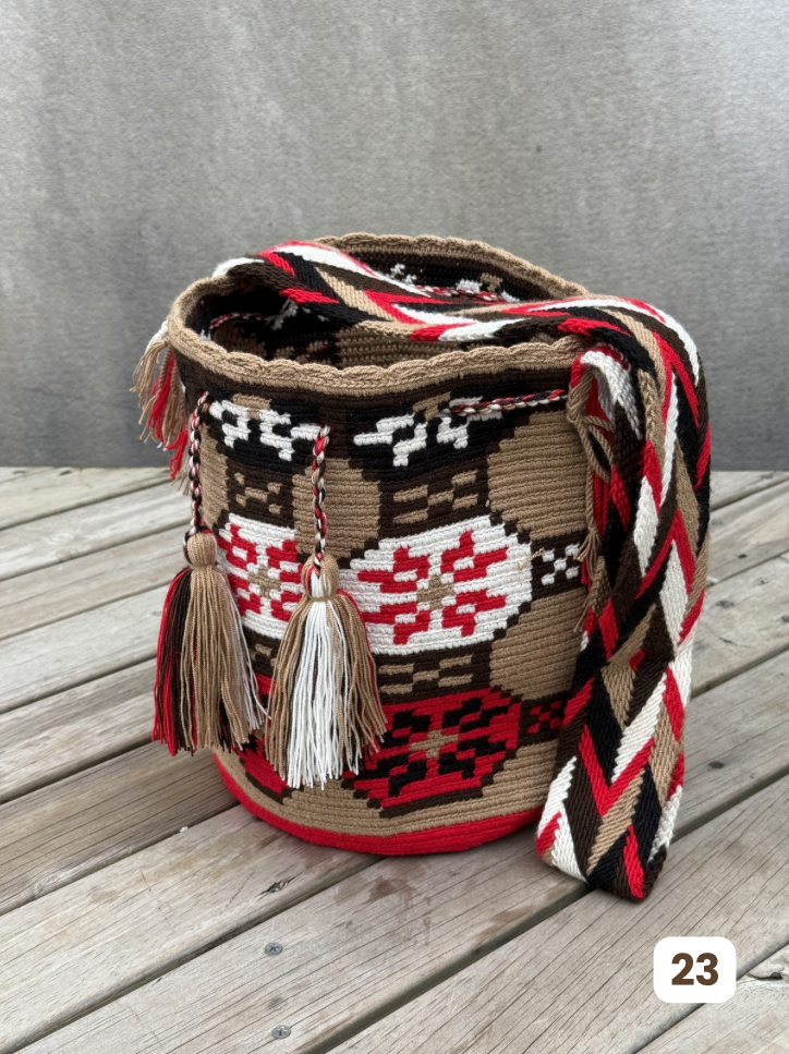 Mochila GRANDE Tonos Tierra🌤️ (31x28)