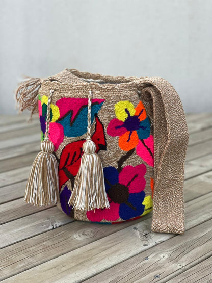 Mochila GRANDE Tapizada (31x28)🦜