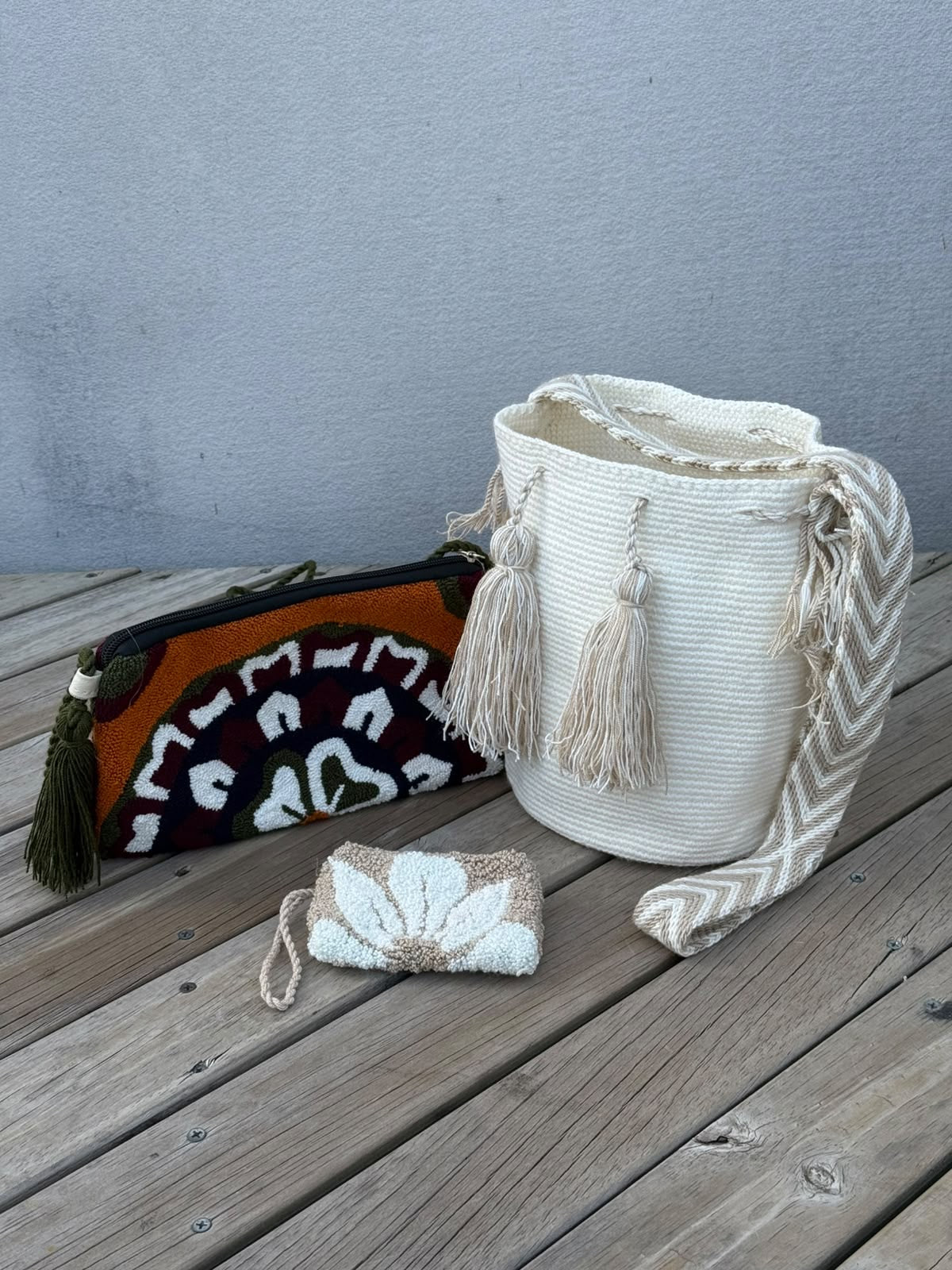 Combos Wayuu: Mochila MEDIANA + Sobre + (MONEDERO GRATIS)