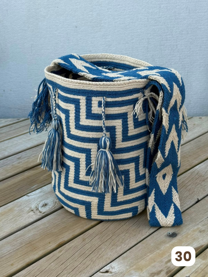 Mochilas GRANDE Diseño Hombre 🔹🩶 (31x28)