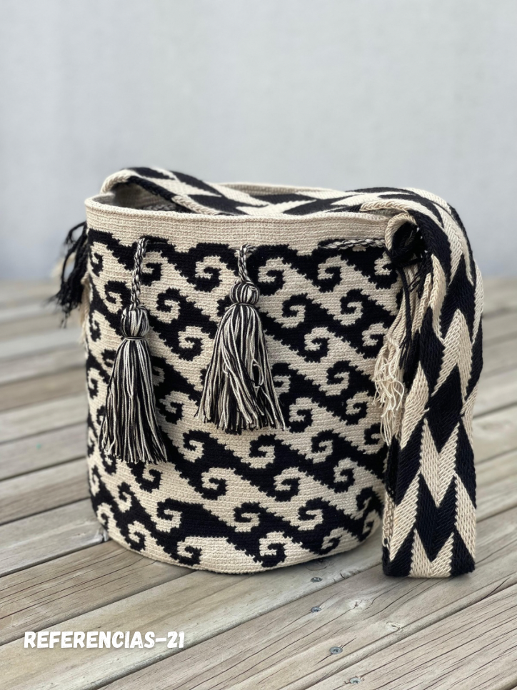 Mochilas GRANDE Diseño PREMIUM 🔥⭐️ (31x28)