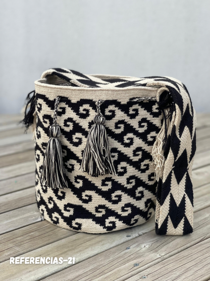 Mochilas GRANDE Diseño PREMIUM 🔥⭐️ (31x28)