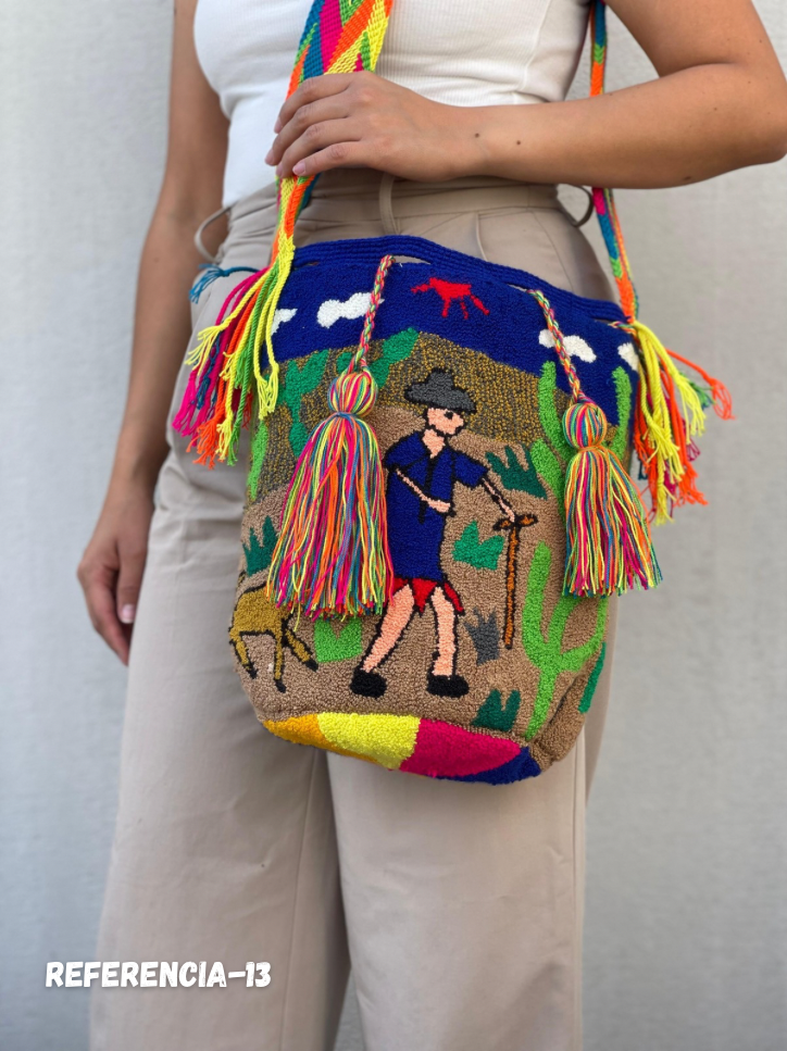 Mochila GRANDE Tapizada (31x28)🦜