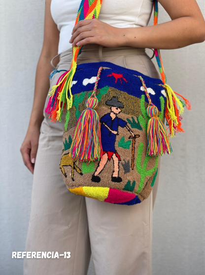Mochila GRANDE Tapizada (31x28)🦜