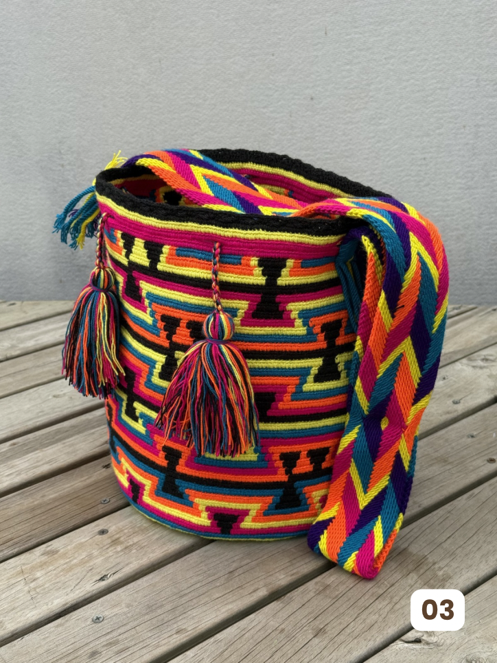 Mochila GRANDE Edición Limitada👑🌟(31x28)