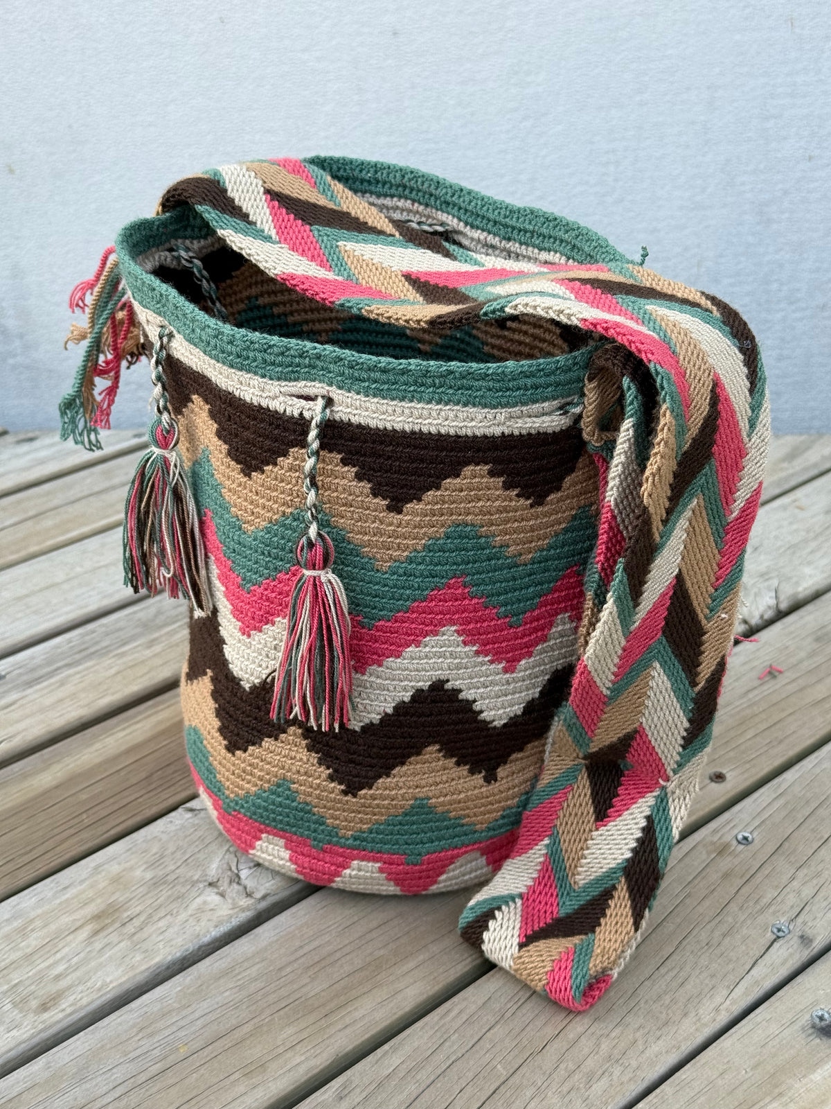 Mochila GRANDE Tonos Guayaba (31x28)