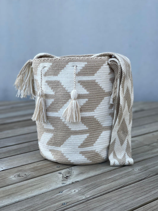 Mochila GRANDE Tonos Tierra🌤️ (31x28)