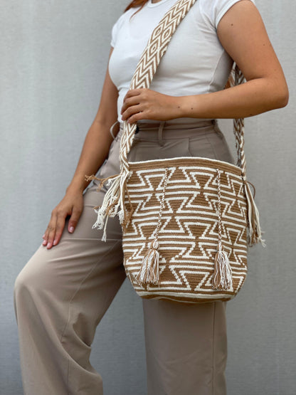 Mochila GRANDE Tonos Tierra🌤️ (31x28)