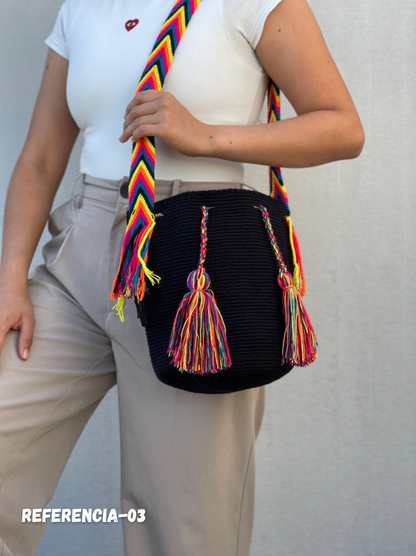 Mochila MEDIANA Unicolor🌟 (21x18)