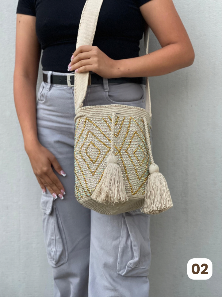 Mochila MEDIANA Perlada💫(22x18)