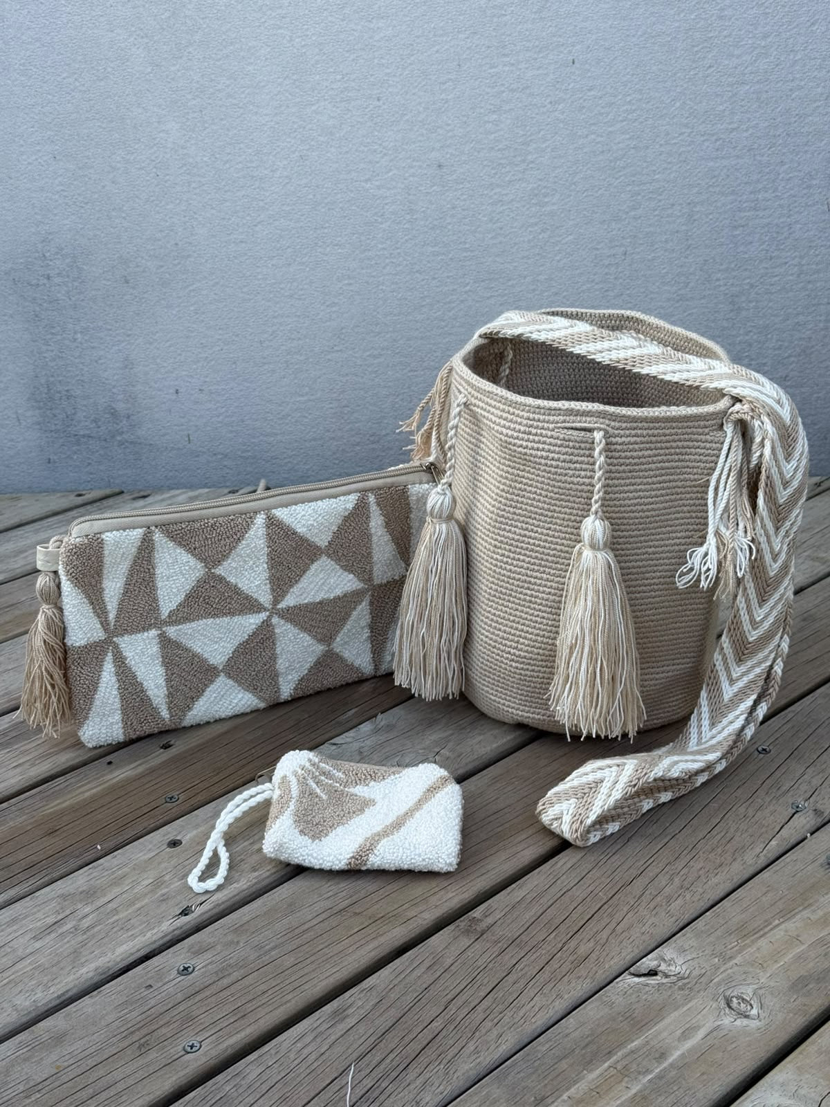 Combos Wayuu: Mochila MEDIANA + Sobre + (MONEDERO GRATIS)