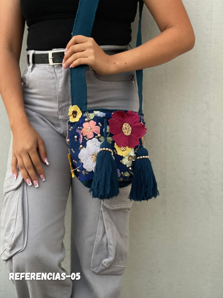 Mochila Recamada PEQUEÑA Primavera🌸🌷💎 (17x15)