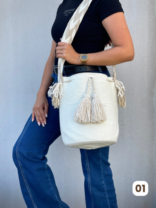 Mochila GRANDE Blanca ⚪️(31x28)