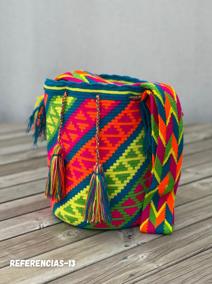 Mochila GRANDE Fiesta Tropical🌴 (31x28)