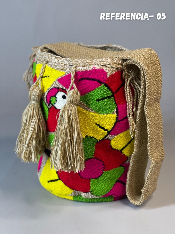 Mochila GRANDE Tapizada (31x28)🦜