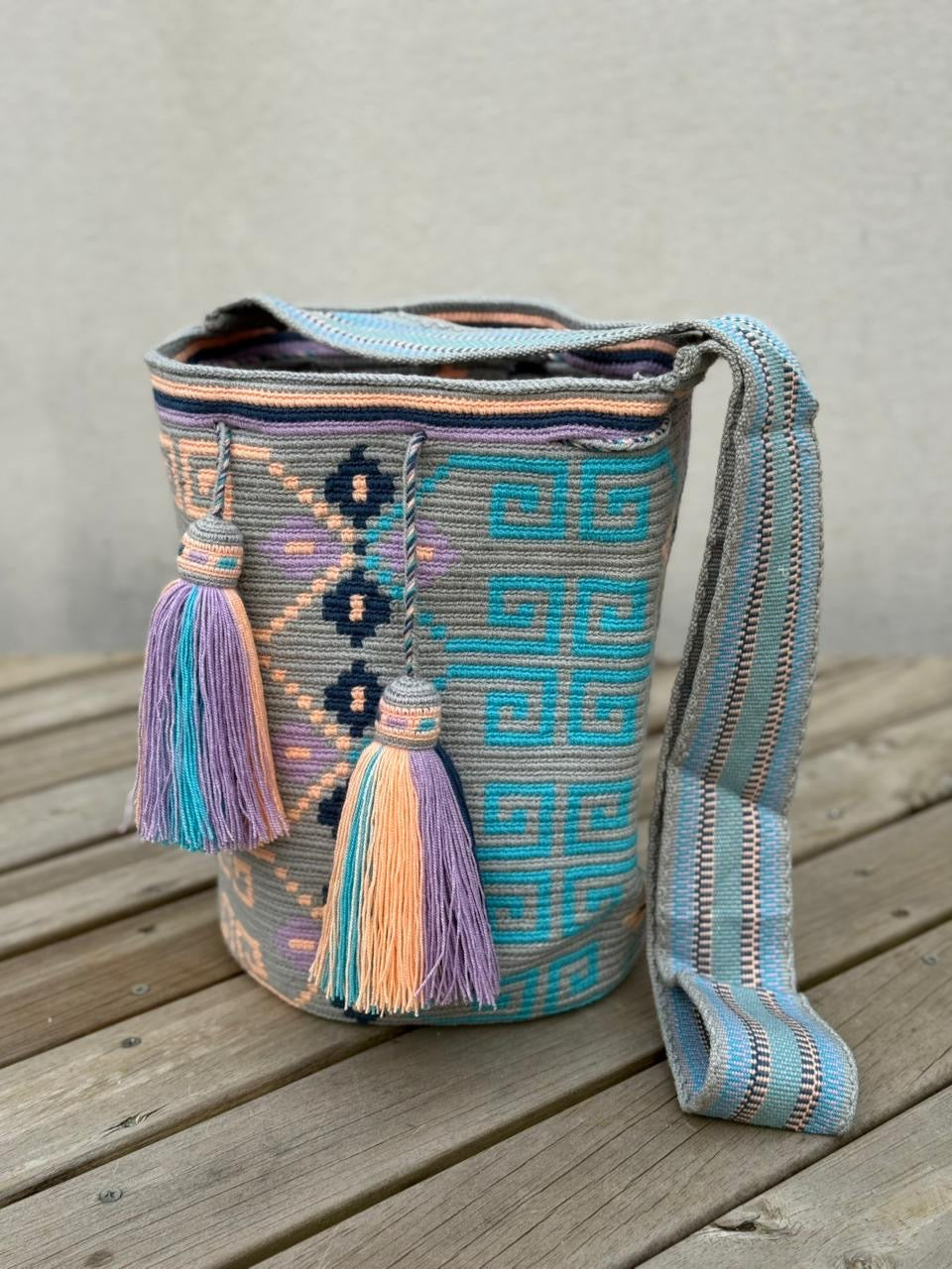 ✨Mochila Gran Reserva de Colección 🏛️🐦‍🔥(32x29 cm)
